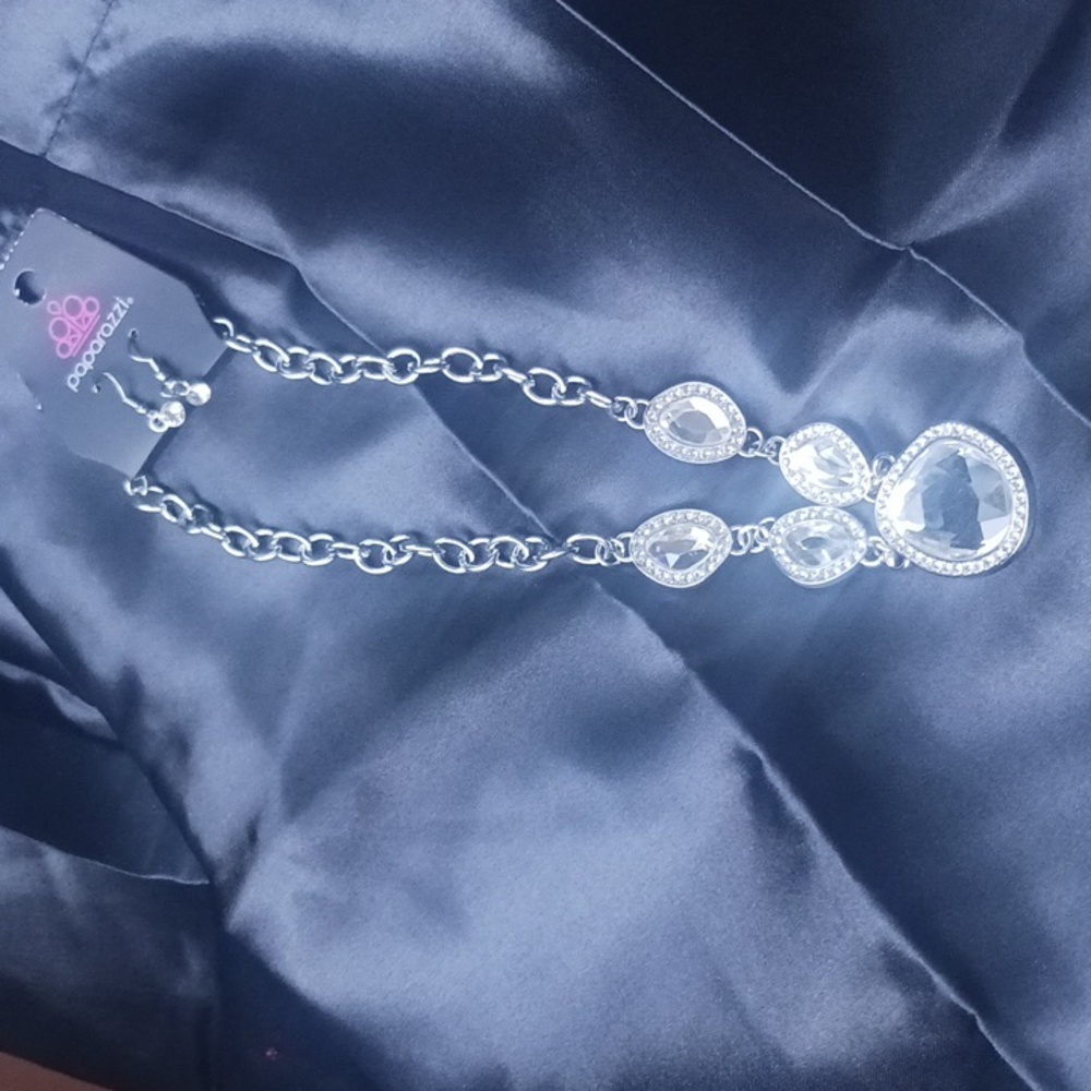 Sparkle neckless